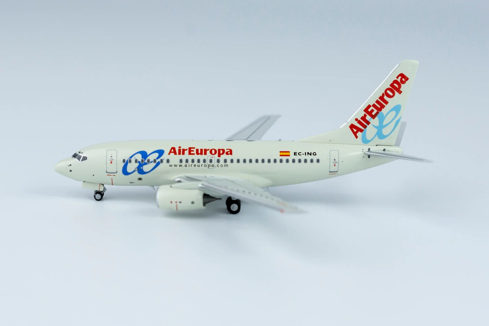 *1/400 Air Europa B 737-600 NG Models 76005