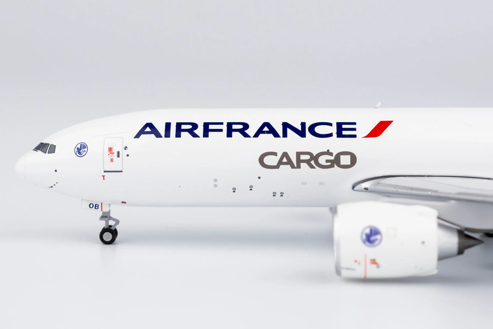 * 1/400 Air France Cargo B 777F NG Models 72012 - Image 2