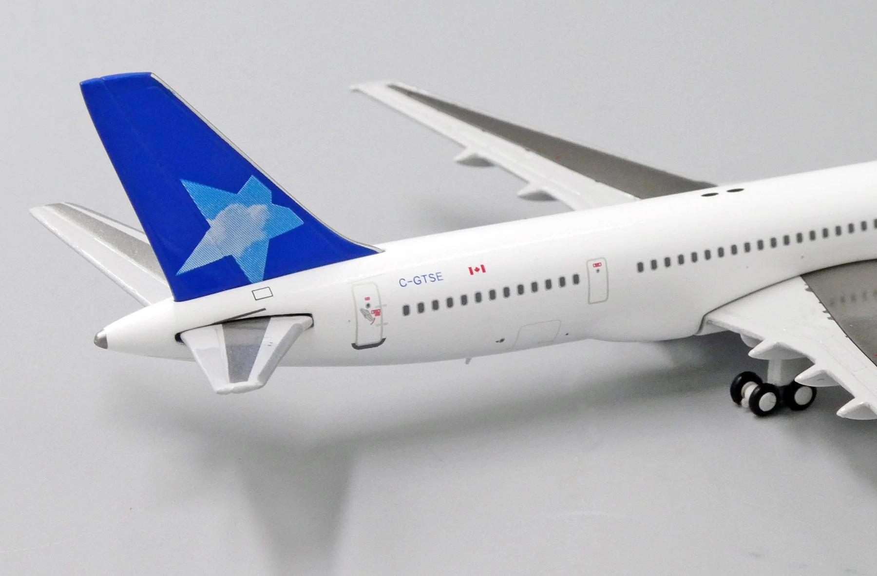 *1/400 Air Transat B 757-200 "60th Anniversary" JC Wings JC4TSC207 - Image 8
