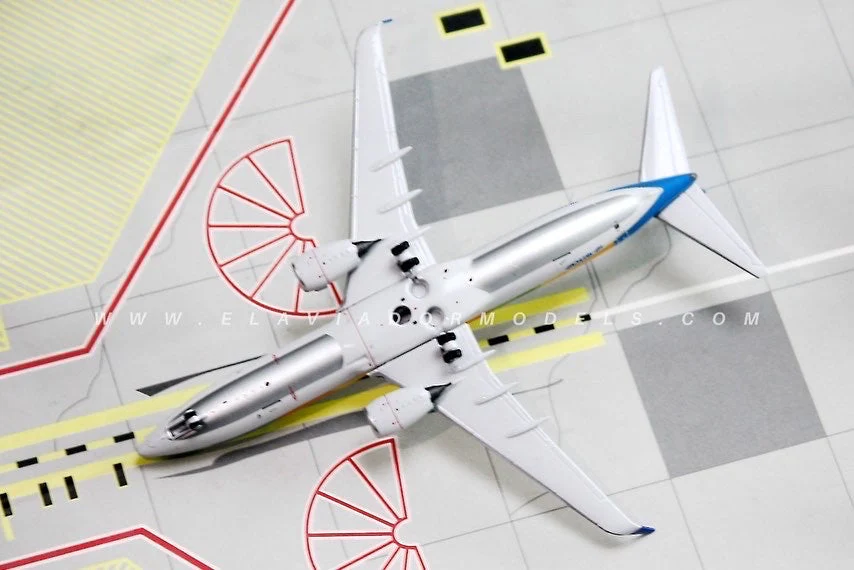 *1/400 Copa Airlines B 737-800 "BioMuseo" El Aviador Models EAV400-1825 - Image 6