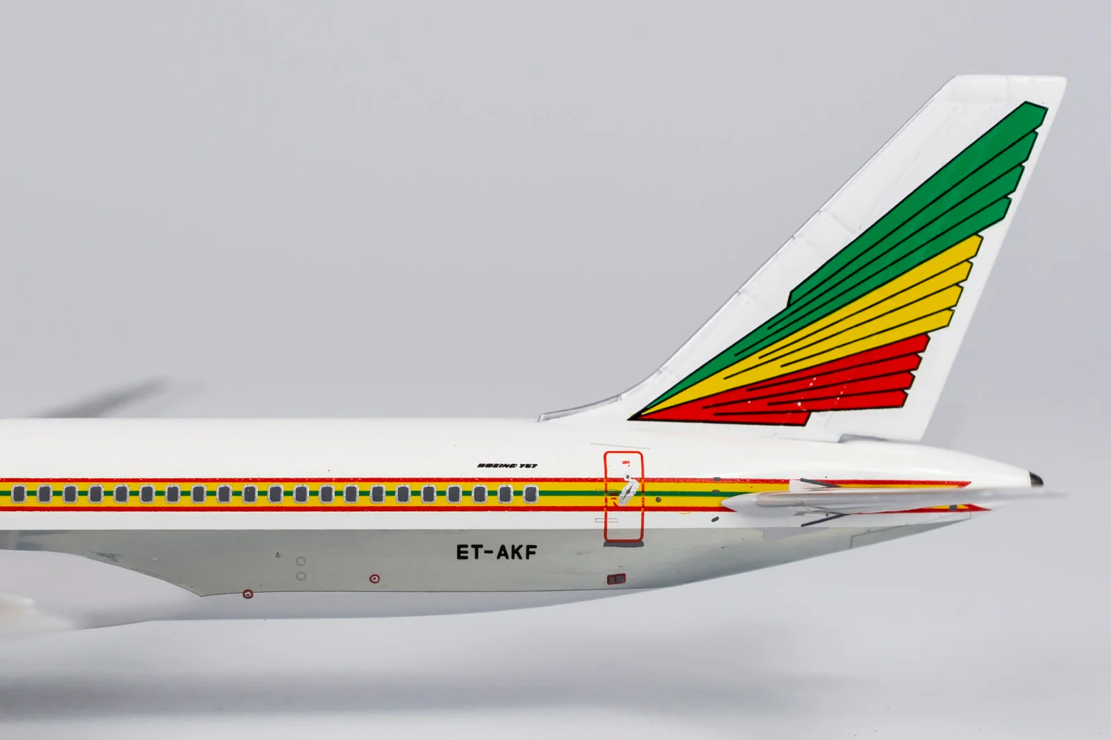 * 1/400 Ethiopian Airlines B 757-200 NG Models 53192 - Image 3