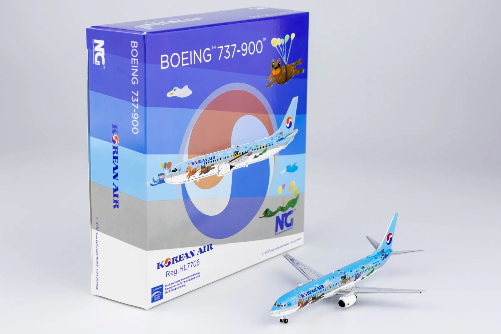 *1/400 Korean Air B 737-900 "Children's day" NG Models 79018 - Image 6