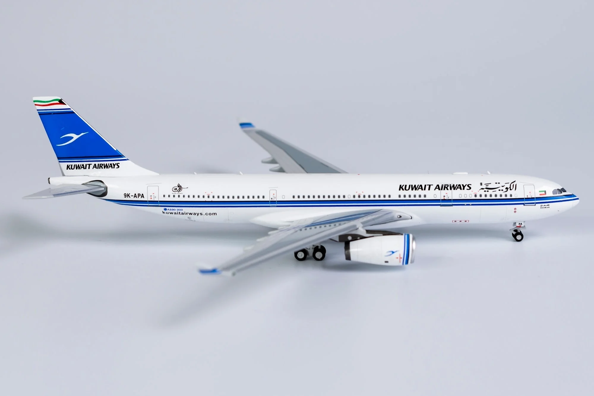 *1/400 Kuwait Airways A330-200 NG Models 61039 - Image 4