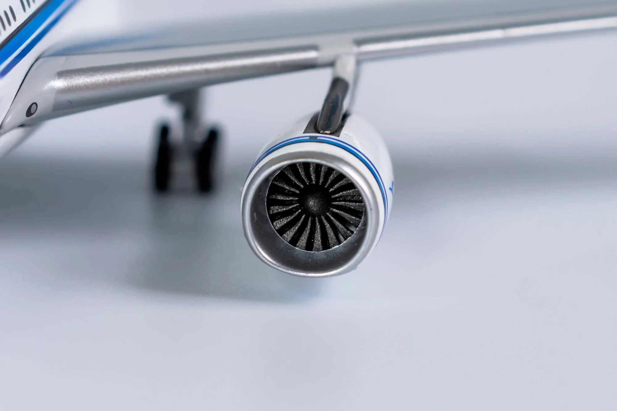 *1/400 Kuwait Airways A330-200 NG Models 61039 - Image 6