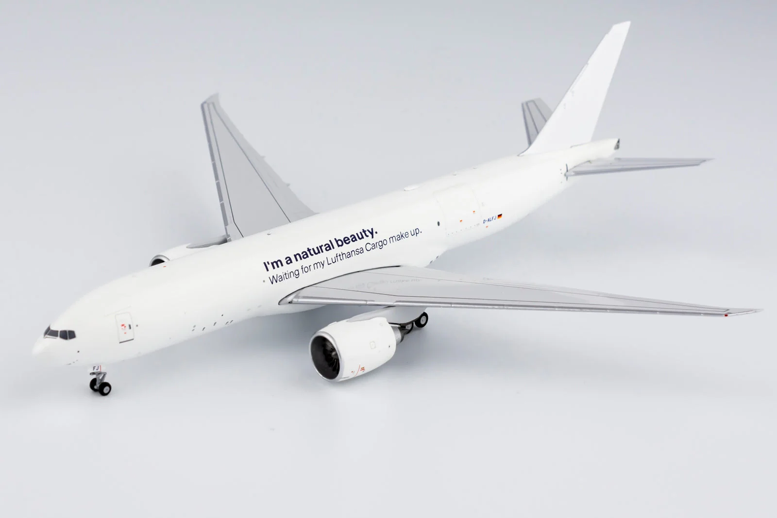 * 1/400 Lufthansa Cargo B 777F "I'm a natural beauty" NG Models 72013 - Image 4