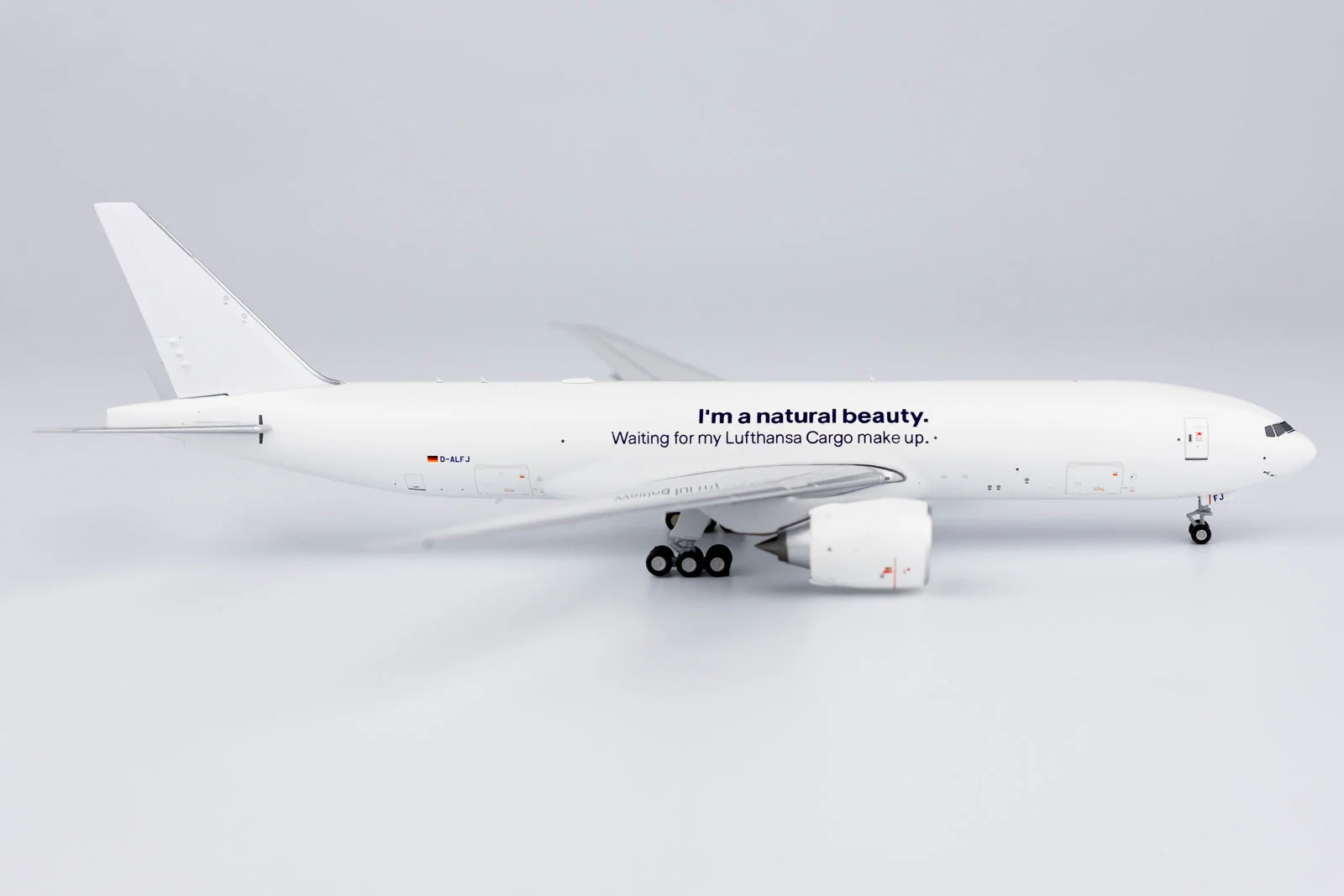 * 1/400 Lufthansa Cargo B 777F "I'm a natural beauty" NG Models 72013 - Image 5
