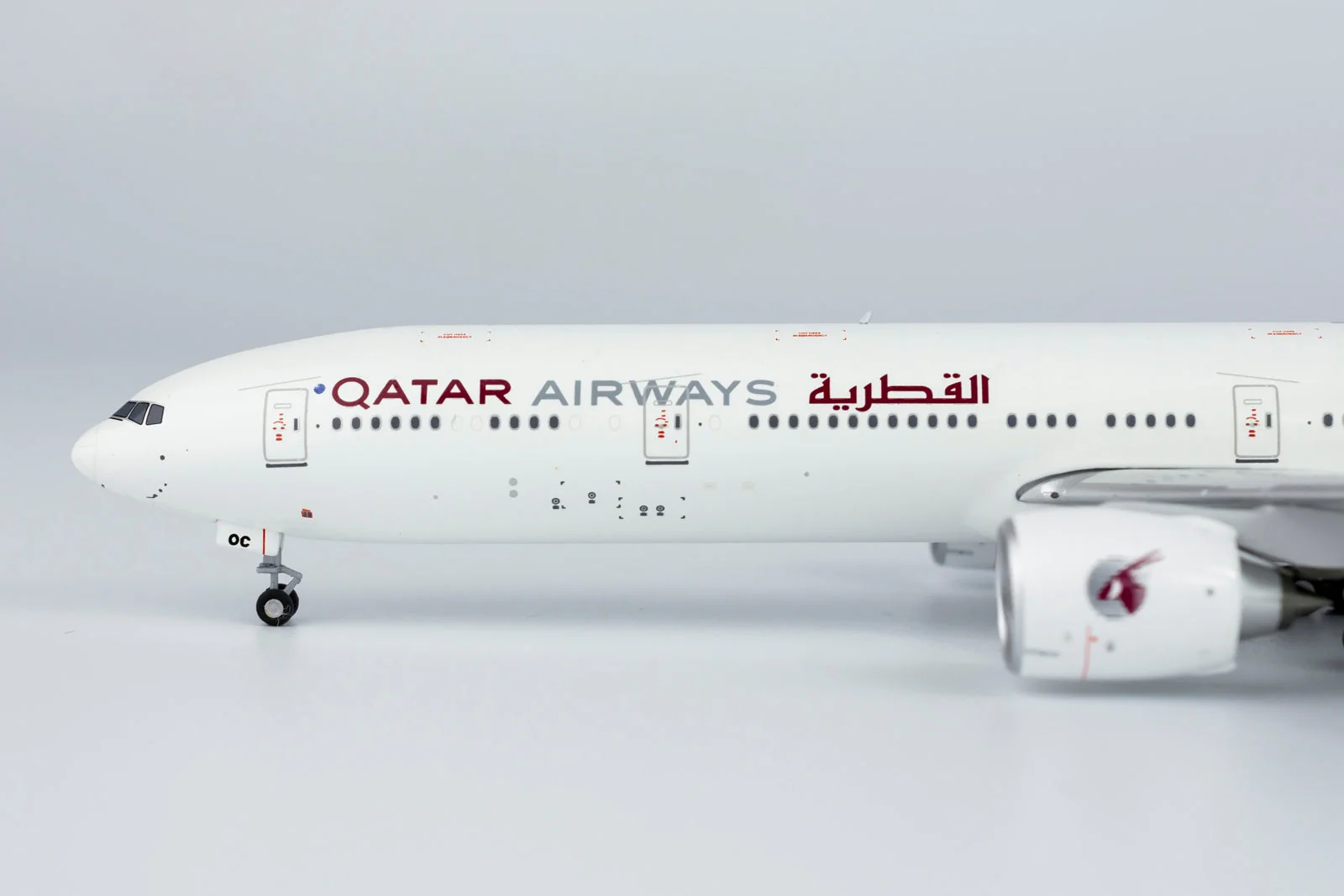 * 1/400 Qatar Airways B 777-300ER "Retro Livery" NG Models 73017 - Image 2