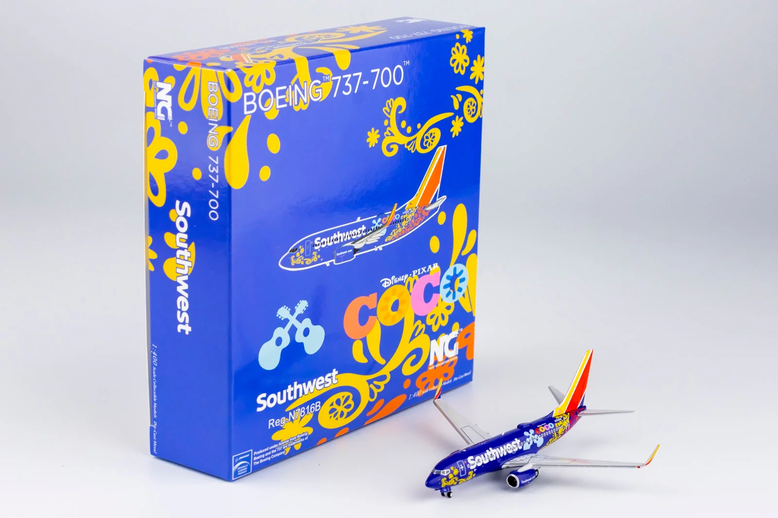 1/400 Southwest Airlines B 737-700 "Pixar Coco" NG Models 77031 - Image 4