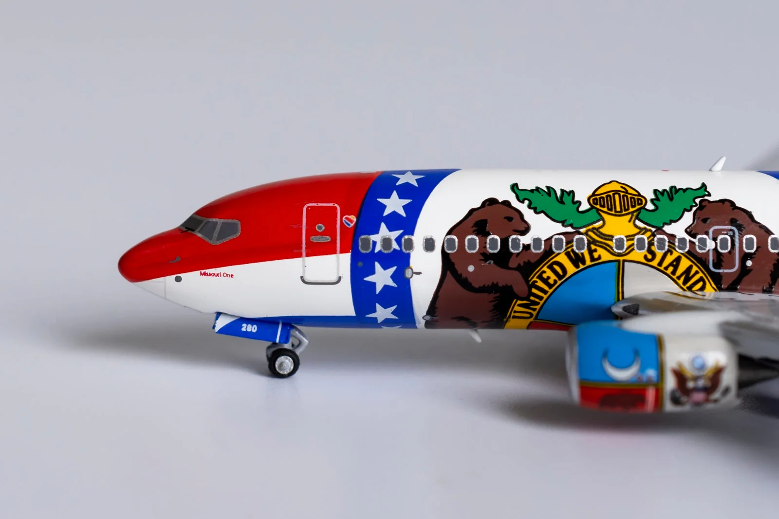 *1/400 Southwest Airlines B 737-700/w "Missouri One" NG Models 77015 - Image 2