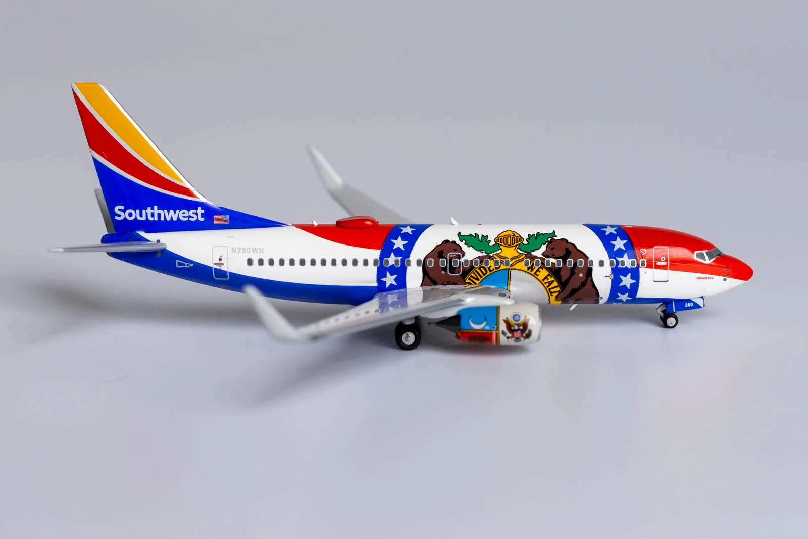 *1/400 Southwest Airlines B 737-700/w "Missouri One" NG Models 77015 - Image 4