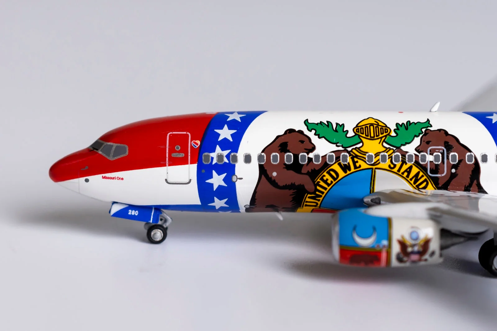 *1/400 Southwest Airlines B 737-700/w "Missouri One" NG Models 77016 - Image 2