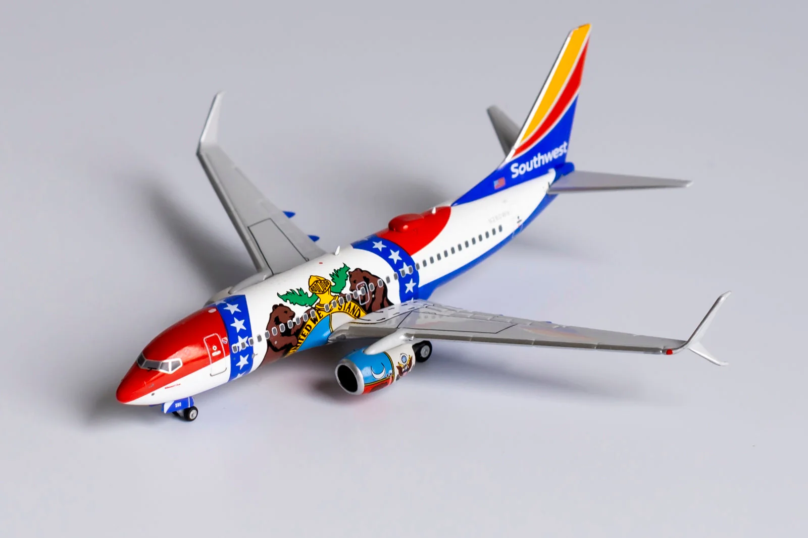 *1/400 Southwest Airlines B 737-700/w "Missouri One" NG Models 77016 - Image 5