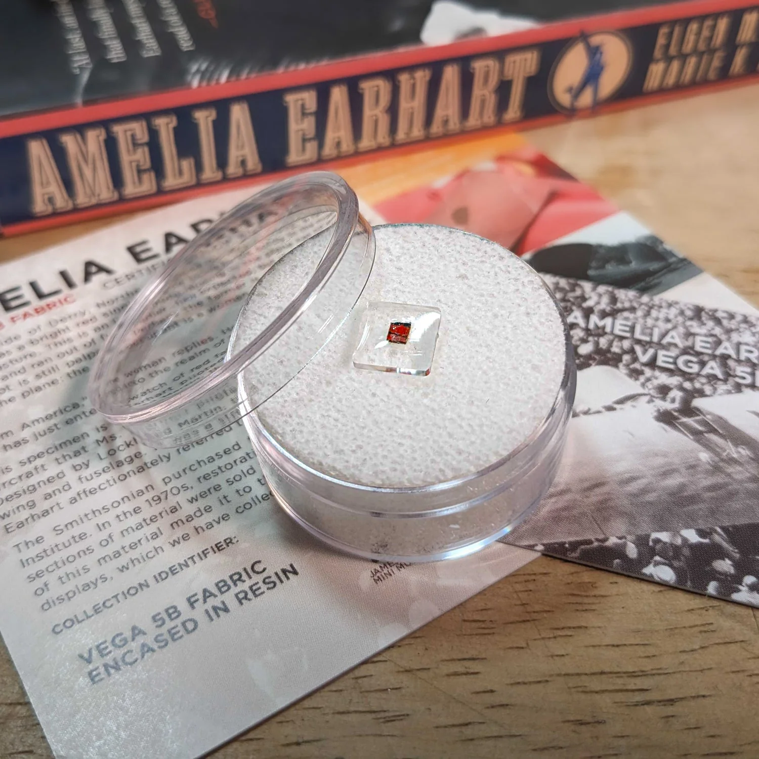 Amelia Earhart Vega 5B Red Fabric - Image 8